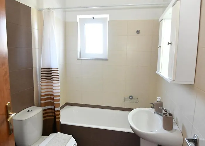 Blue Serenity 5 شقة إياليسوس